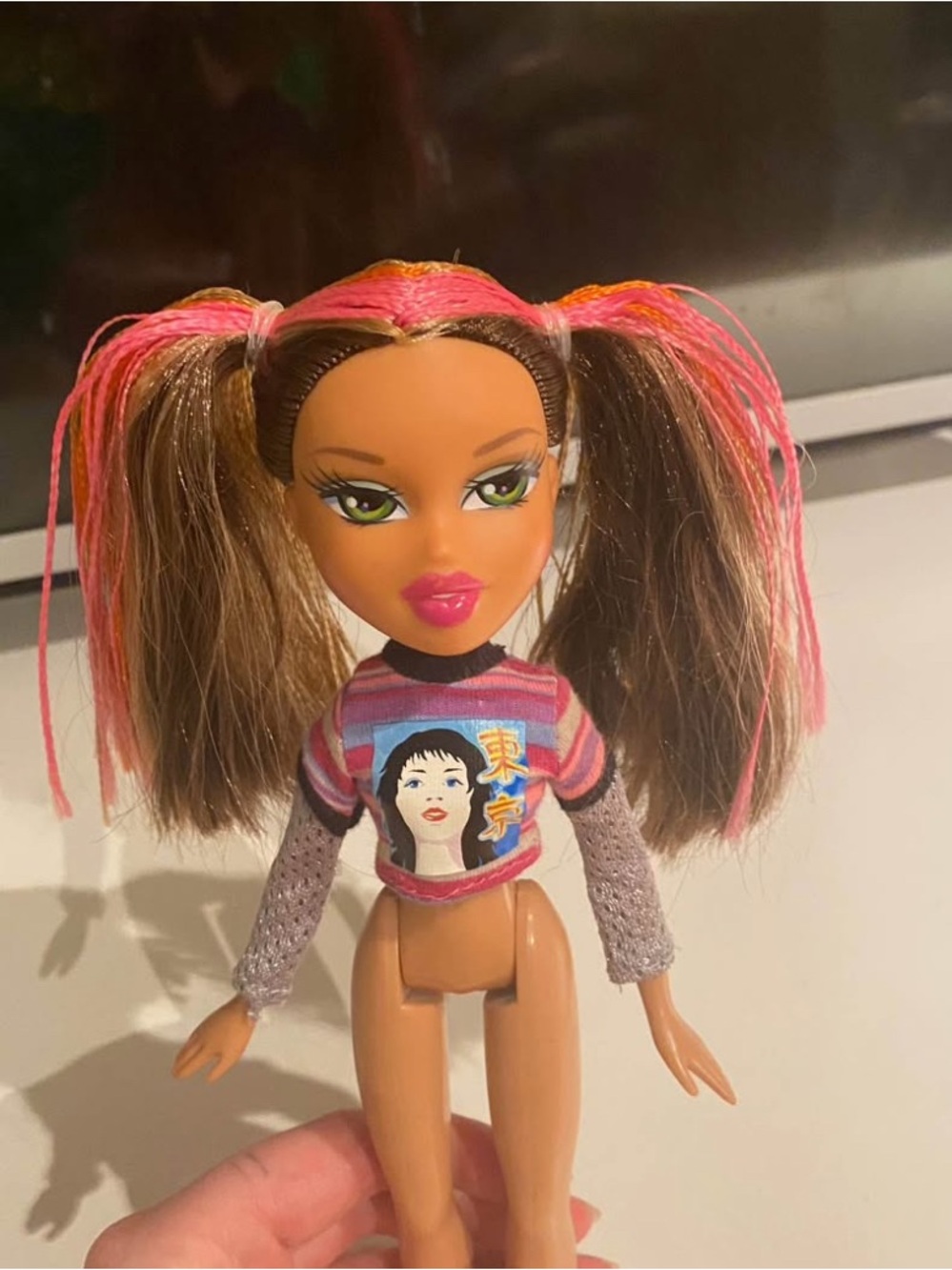 Rare Bratz Tokyo A Go Go Fianna doll 2005 with original shirt + a purse